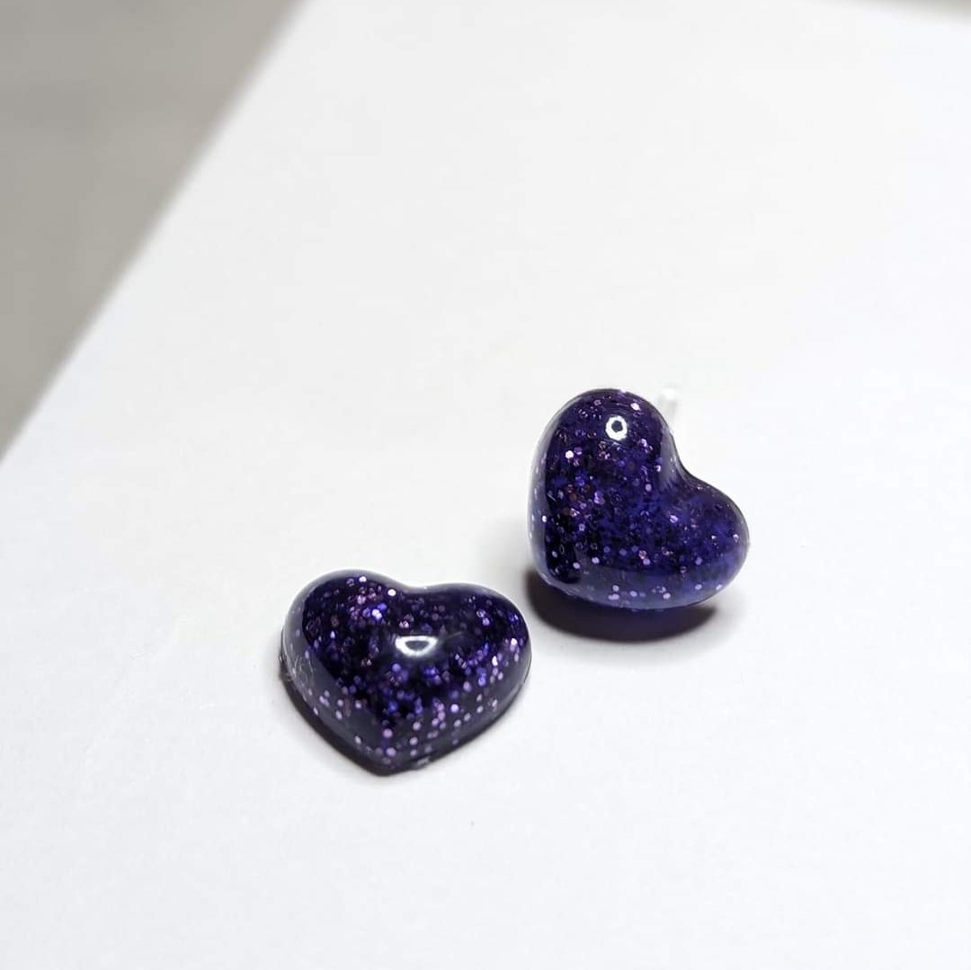 Petite Glitter Heart Studs - Charlie's Choice